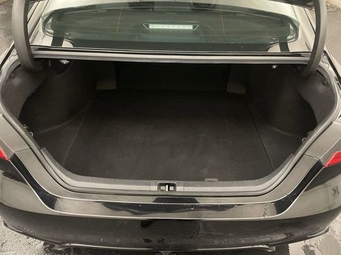 Used 2022 Toyota Camry SE w/ Convenience Package image 19