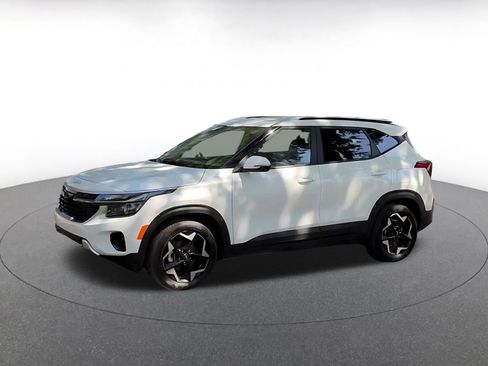 Used 2025 Kia Seltos S FWD image 8