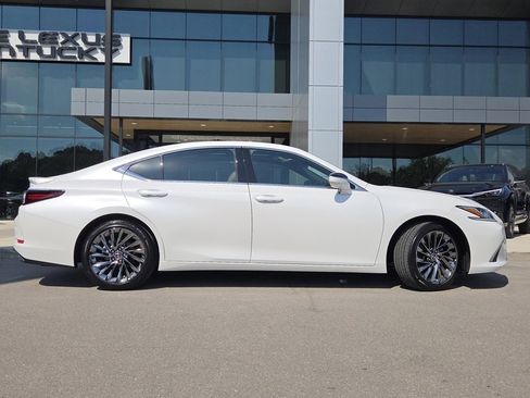 New 2025 Lexus ES 350 350 Luxury image 30