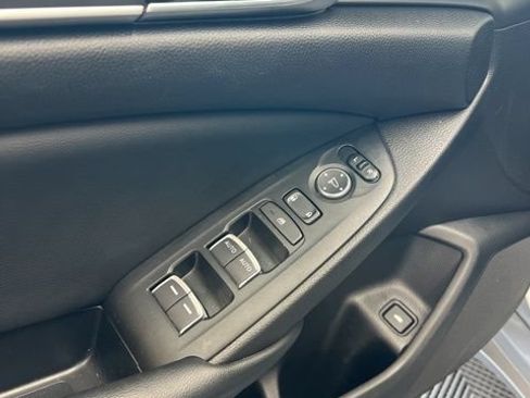 Used 2021 Honda Accord LX image 6