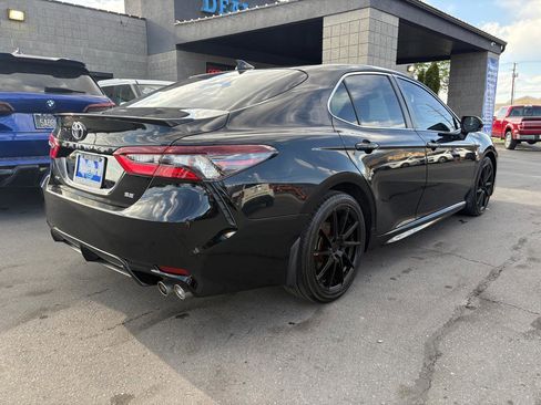 Used 2022 Toyota Camry SE w/ Cold Weather Package AWD/4WD image 5