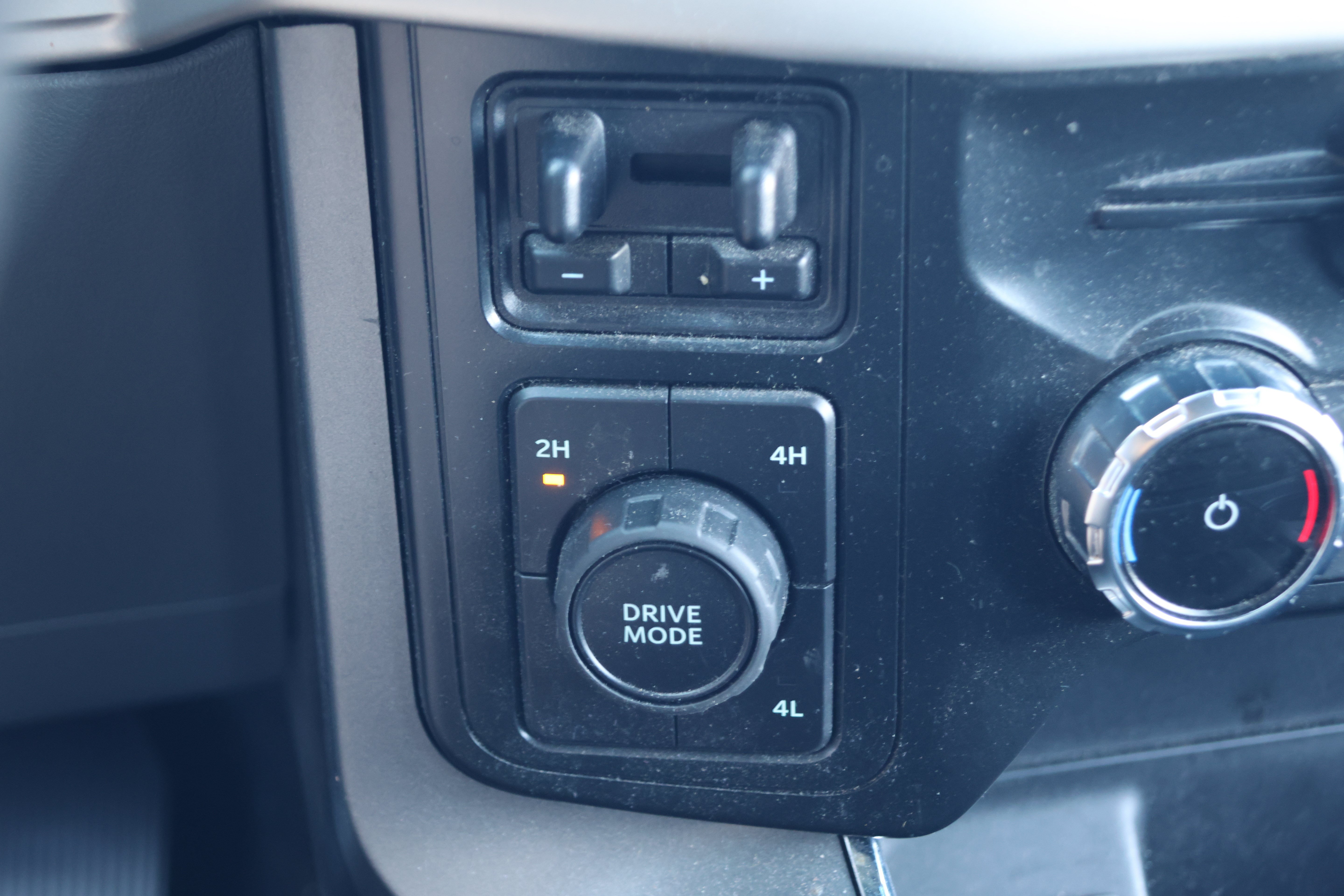 Used 2022 Ford F150 XLT w/ Equipment Group 302A High AWD/4WD image 23