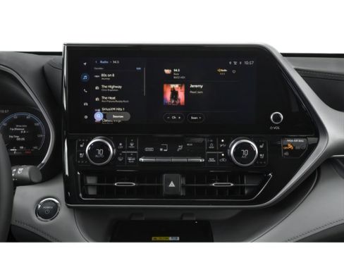 New 2026 Toyota Highlander Limited image 13