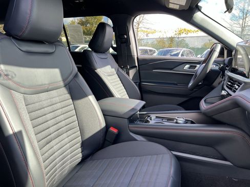 New 2026 Ford Explorer ST-Line image 27