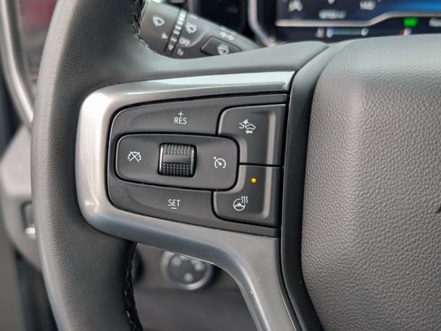 Used 2025 Chevrolet Silverado 1500 LT image 6