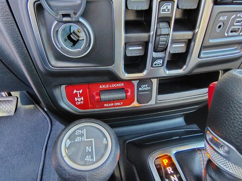 Used 2021 Jeep Gladiator Mojave image 25