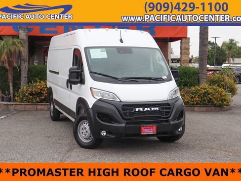 Used 2025 RAM ProMaster 2500 w/ Convenience Group FWD image 1