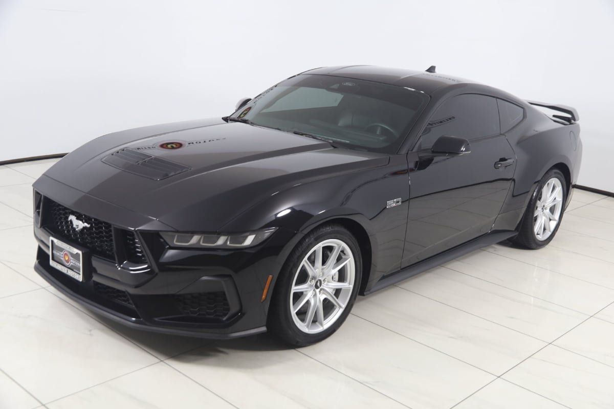 Used 2024 Ford Mustang GT Premium RWD image 27
