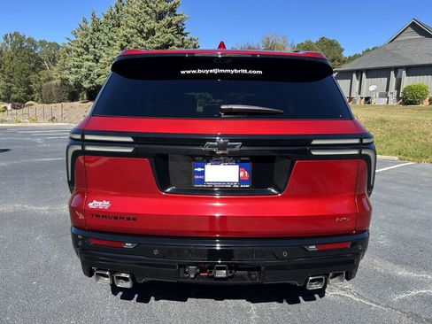Used 2024 Chevrolet Traverse RS w/ LPO, Floor Liner Package image 22
