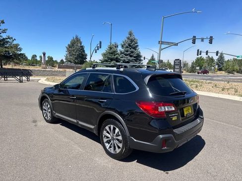 Used 2019 Subaru Outback 3.6R Touring AWD/4WD image 10