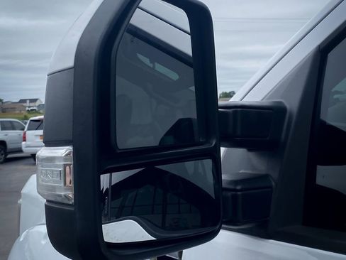 Used 2018 Ford F250 XLT AWD/4WD image 11