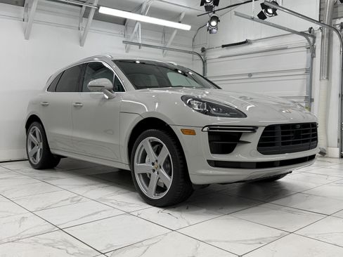 Certified 2021 Porsche Macan Turbo AWD/4WD image 10
