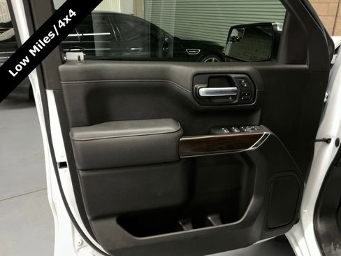 Used 2021 GMC Sierra 1500 SLT image 16