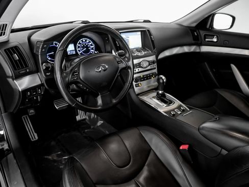 Used 2012 INFINITI G37 Convertible w/ Premium Pkg RWD image 2
