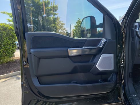 Used 2026 Ford F250 Platinum w/ Tremor Off-Road Package image 16