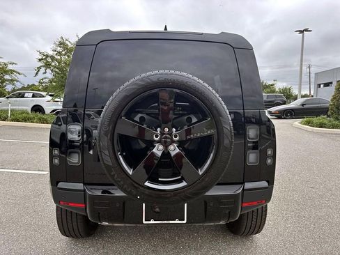 New 2026 Land Rover Defender 110 S AWD/4WD image 5