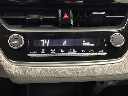 Used 2024 Toyota Corolla LE image 17