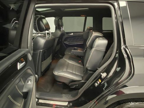 Used 2019 Mercedes-Benz GLS 63 AMG 4MATIC w/ AMG Night Styling Package image 38