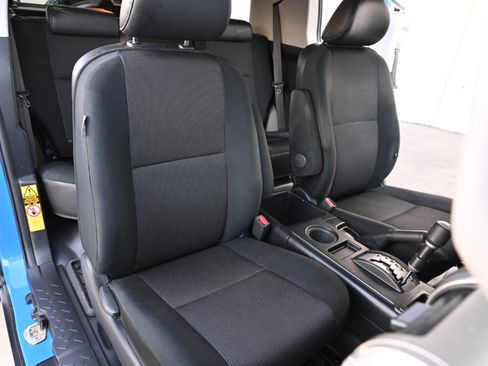 Used 2008 Toyota FJ Cruiser 2WD image 25