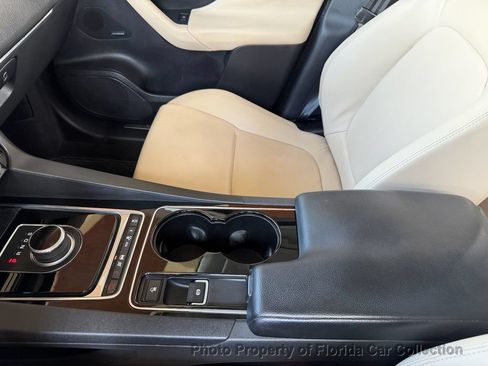 Used 2017 Jaguar F-PACE Premium AWD/4WD image 55