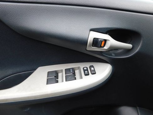 Used 2012 Toyota Corolla S FWD image 15