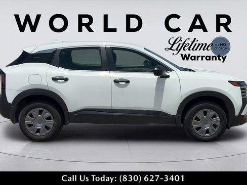 Used 2025 Nissan Kicks S FWD image 2