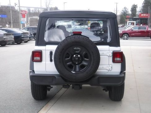 Used 2025 Jeep Wrangler Sport image 8
