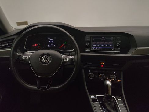 Used 2019 Volkswagen Jetta SE FWD image 22