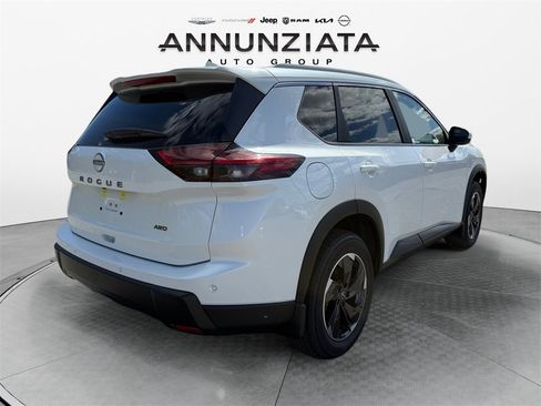 New 2026 Nissan Rogue SV w/ SV Premium Package image 5