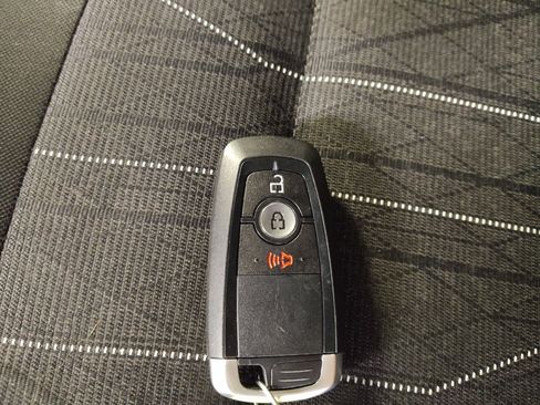 Used 2018 Ford EcoSport SE image 32