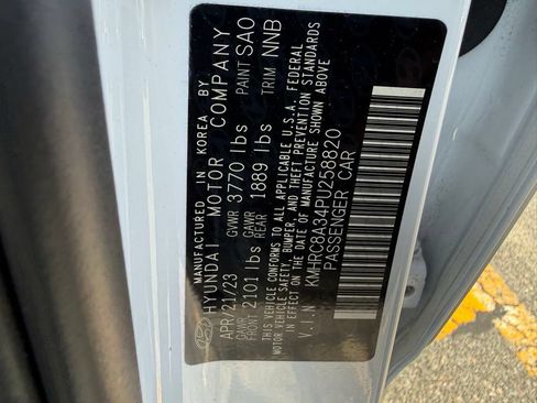 Used 2023 Hyundai Venue Limited FWD image 37