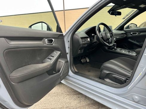 Used 2023 Honda Civic Sport image 18