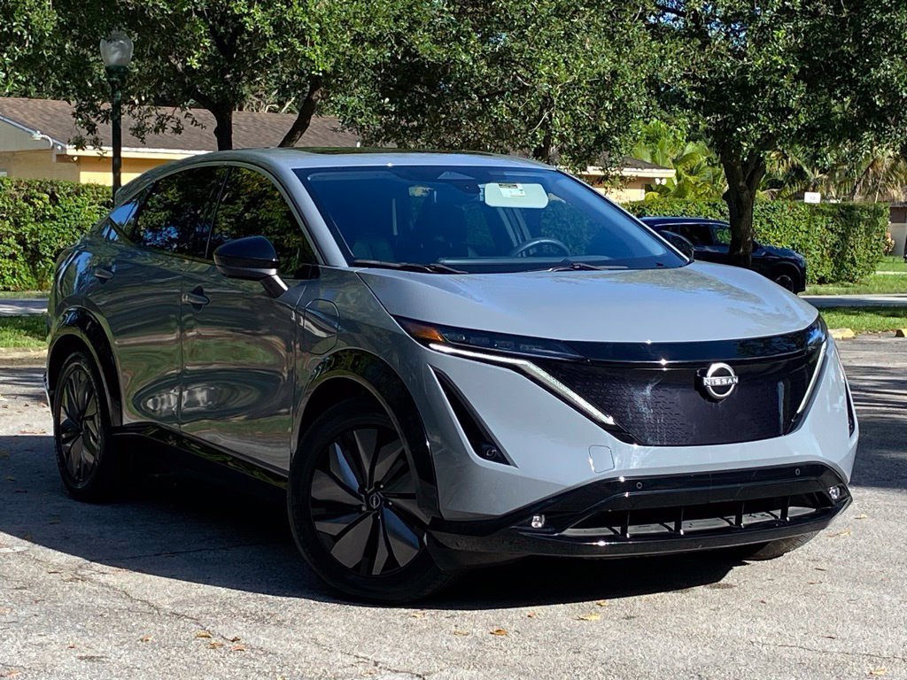 Used 2024 Nissan Ariya FWD image 3