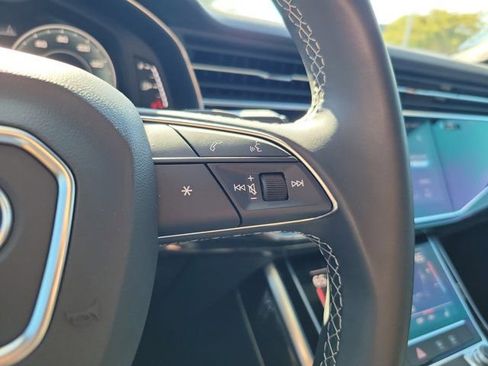Certified 2025 Audi Q7 2.0T Premium w/ Convenience Plus Package image 24