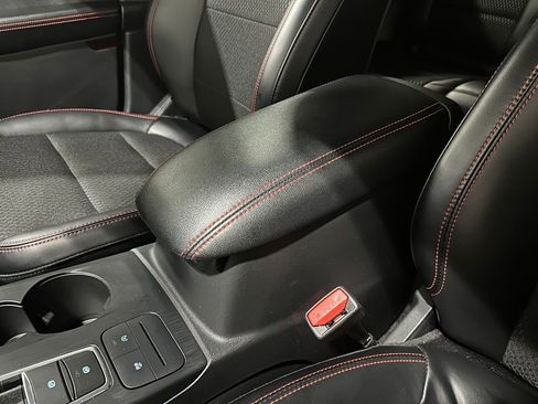 Used 2025 Ford Escape ST-Line FWD image 29