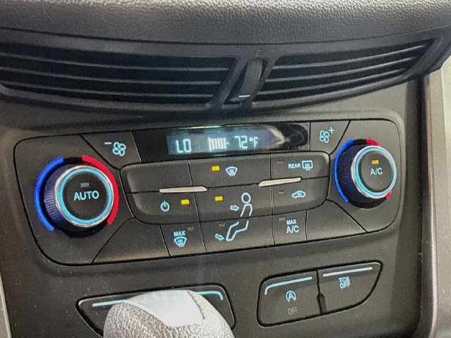 Used 2017 Ford Escape SE FWD image 16
