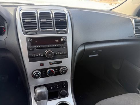 Used 2012 GMC Acadia SLE image 15