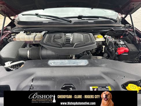 Used 2024 Jeep Wagoneer L Series II w/ Flexible Seating Group AWD/4WD image 6