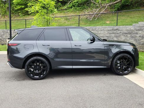 New 2026 Land Rover Range Rover Sport Dynamic SE AWD/4WD image 11