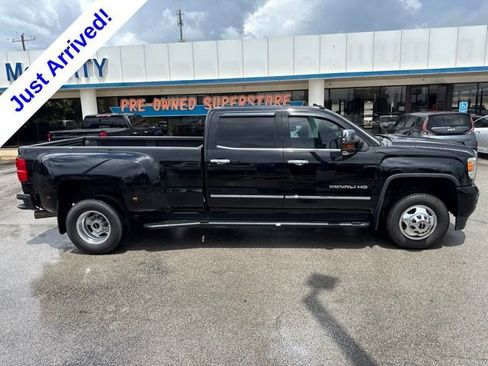 Used 2015 GMC Sierra 3500 Denali w/ Duramax Plus Package AWD/4WD image 2