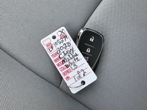 Used 2020 Chevrolet Malibu LS image 25