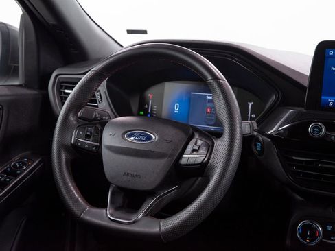 Used 2023 Ford Escape ST-Line FWD image 21