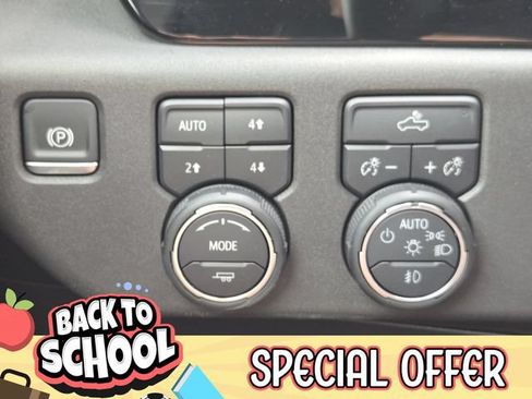 Used 2025 Chevrolet Silverado 1500 LT Trail Boss w/ Convenience Package II AWD/4WD image 22