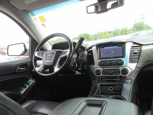 Used 2019 GMC Yukon SLT w/ Open Road Package AWD/4WD image 30