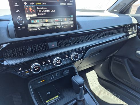 Used 2024 Honda CR-V Sport Touring image 11