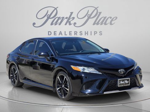 Used 2020 Toyota Camry XSE w/ Driver Assist Package FWD image 6