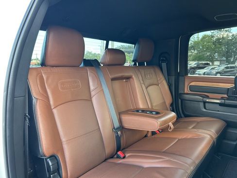 Used 2023 RAM 2500 Limited AWD/4WD image 62