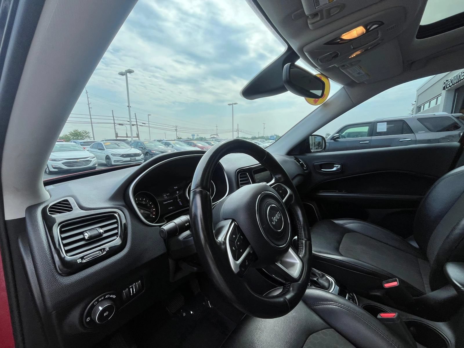 Used 2019 Jeep Compass Latitude AWD/4WD image 25