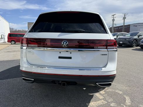 Used 2025 Volkswagen Atlas SEL image 4
