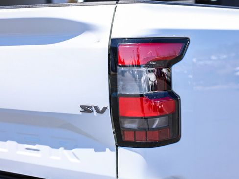 Used 2022 Nissan Frontier SV RWD image 24